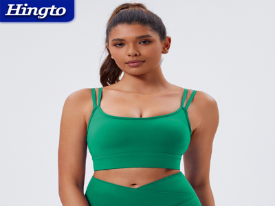 Cтильная короткая куртка для спорта и повседневной носки